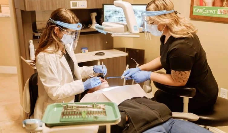 Should You Call an Emergency Dentist in Austin First?