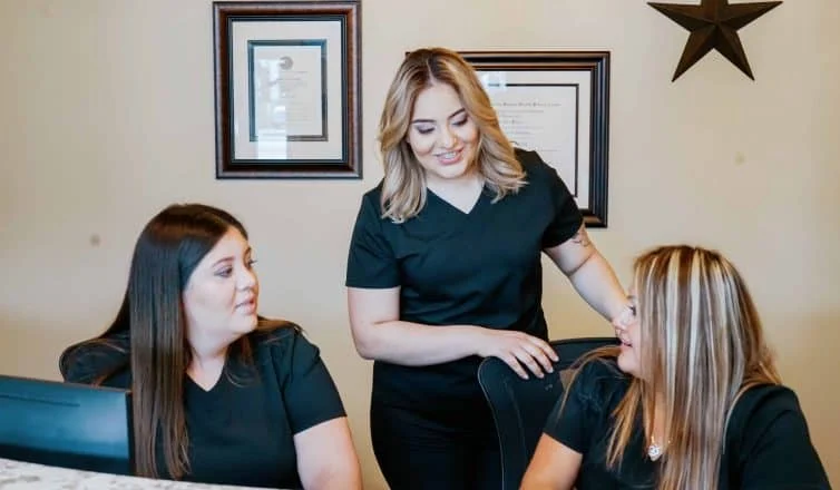 Preventing Cracked Dental Implants in Austin’s Heat and Humidity